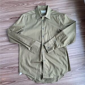 Calvin Klein Non-Iron Slim Fit Dress Shirt – Olive Green | 15.5 (32/33)
